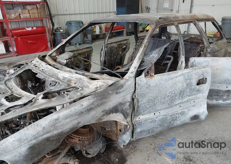 1998 Subaru Legacy из США, поврежденный, VIN 4S3BK4256W7319390